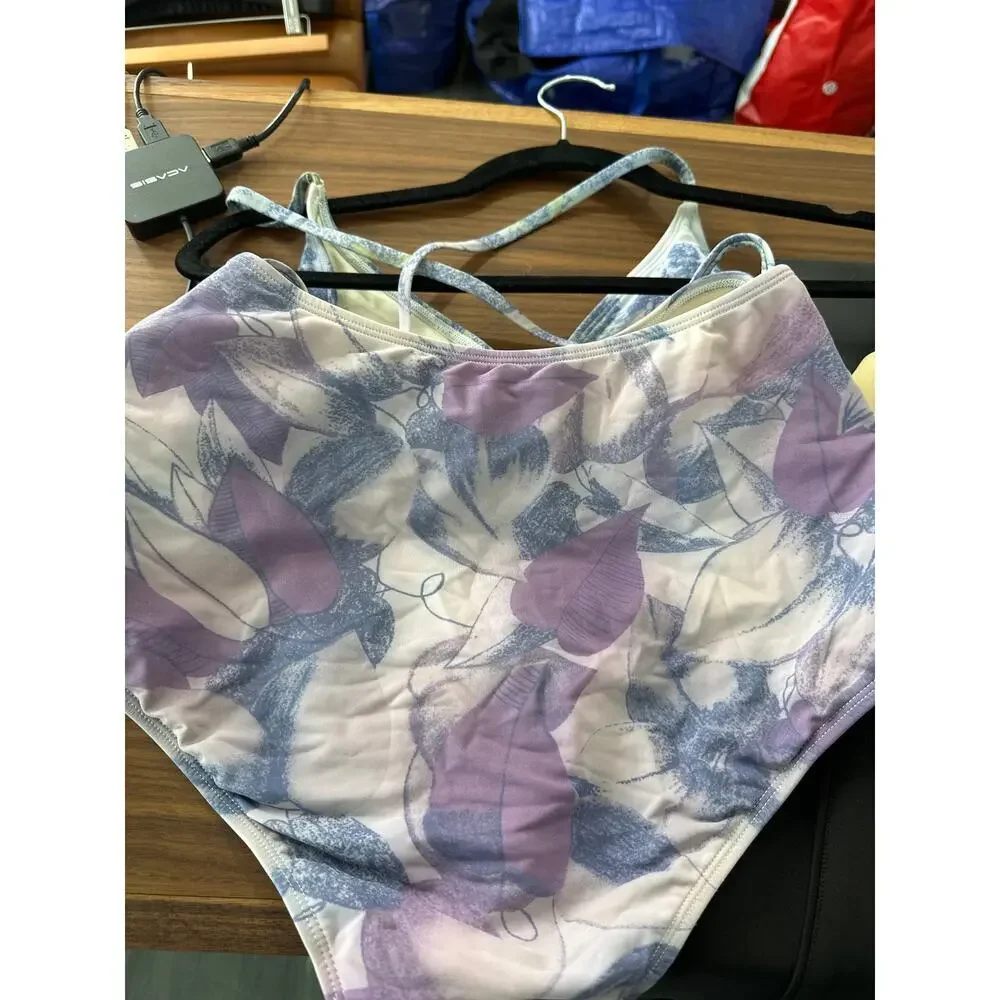 Noelle Floral One Piece Bathing Suit Size L - Picture 5 of 6